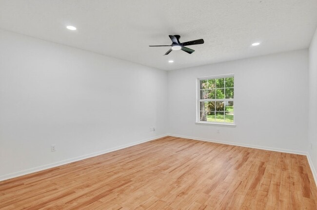 Building Photo - 17807 Asphodel Ln
