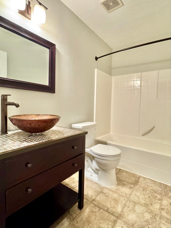 Building Photo - 16214 NW Fescue Ct
