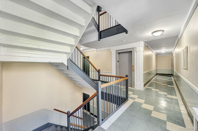 Building Photo - 99-41 64th Ave