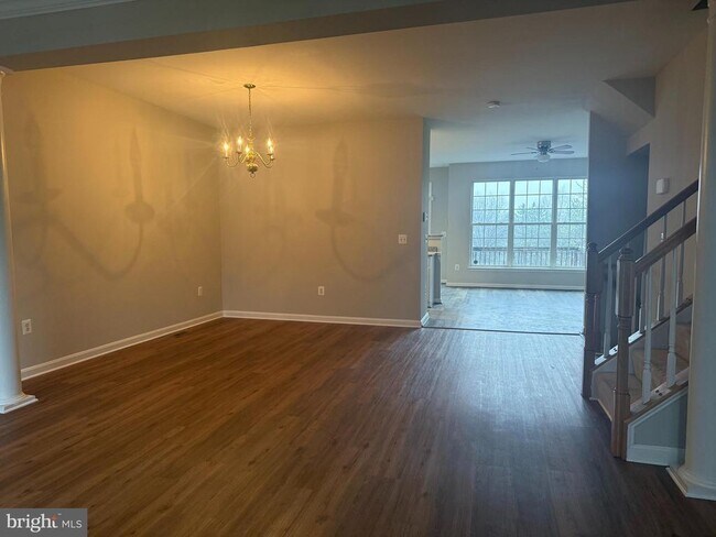 Building Photo - 2925 Rotterdam Loop