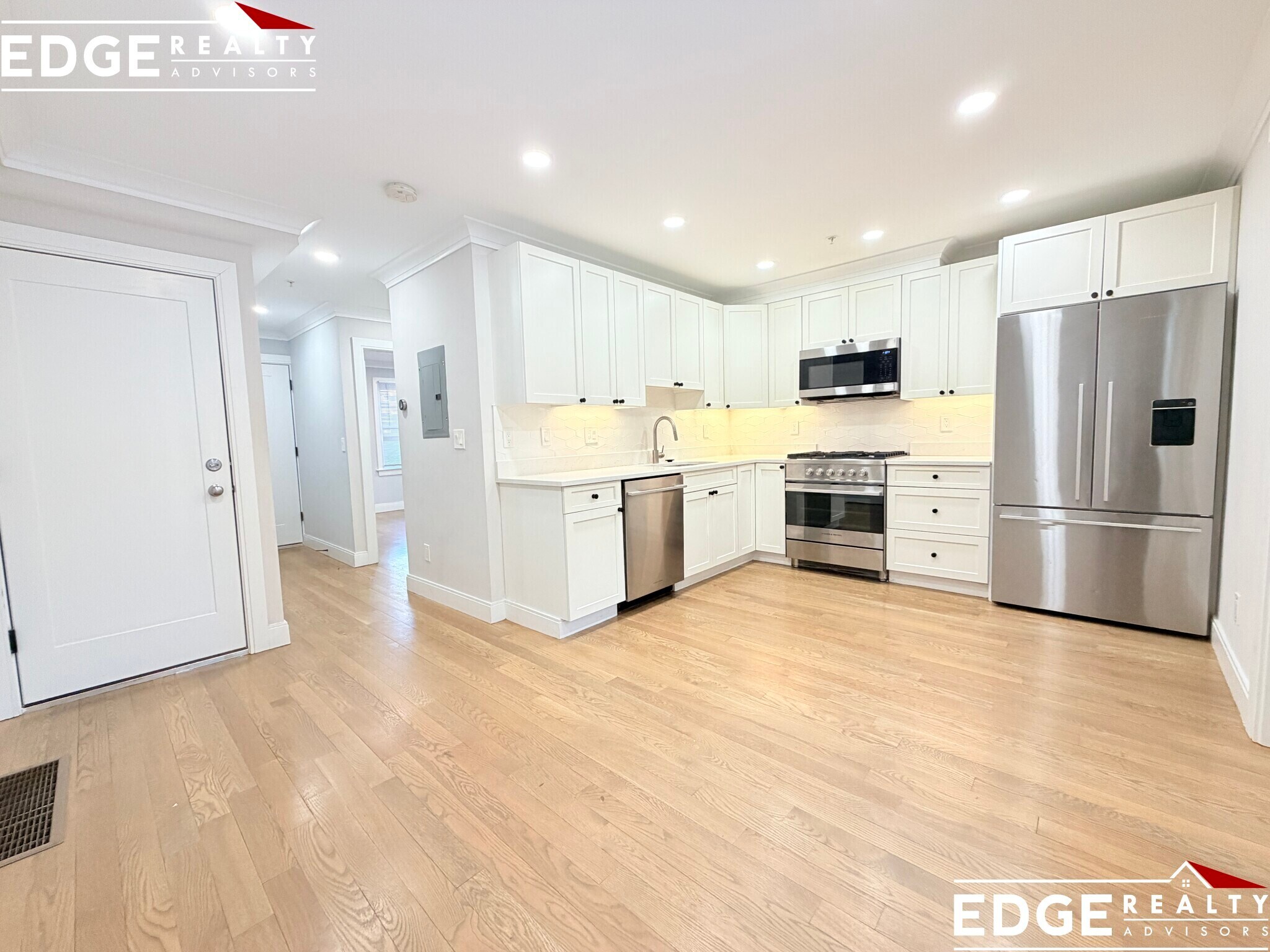 Building Photo - 16 Lopez Ave