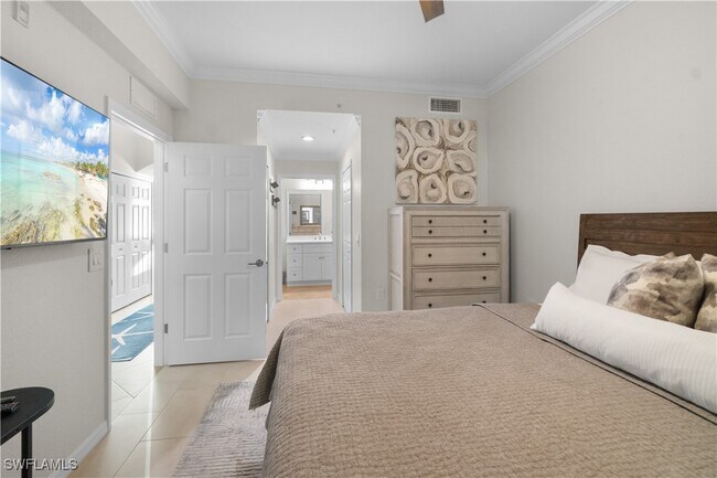 Building Photo - 9727 Acqua Ct