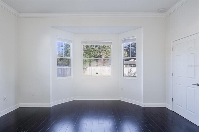 Building Photo - 350 N Phelps Ave