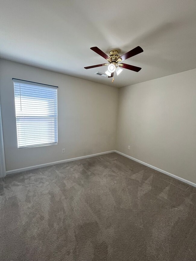 Building Photo - 275 Cameron St