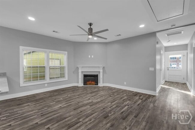 Building Photo - 2706 Hopkins St