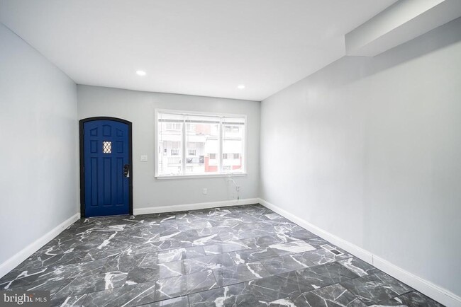 Building Photo - 3097 Memphis St