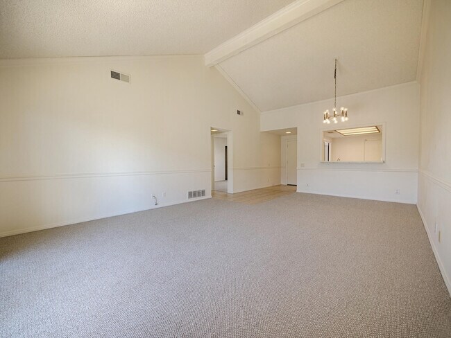 Building Photo - 68899 Cll Monforte