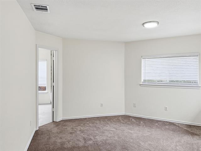 Building Photo - 12214 Peachtree Ln