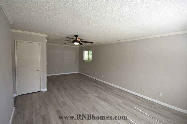 Building Photo - 7335 Single Way