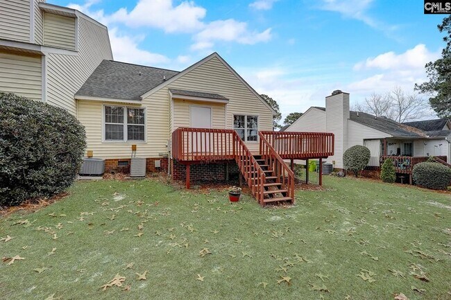 Building Photo - 20 N Lake Pointe Dr
