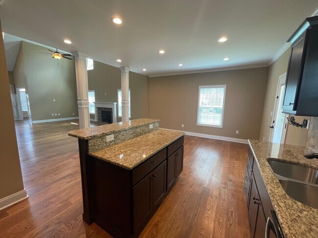 Building Photo - 1568 Sweet Clover Pk