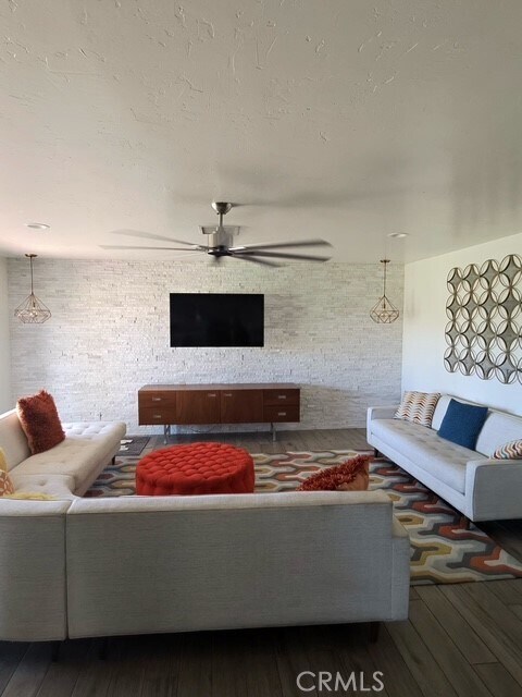 Building Photo - 43660 Elkhorn Trail