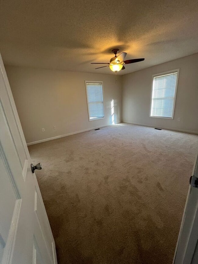 Building Photo - Ready now! Enjoy a private serene setting in the heart of the city!