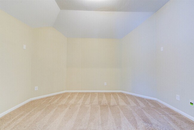 Building Photo - 4022 Steep Woods Dr