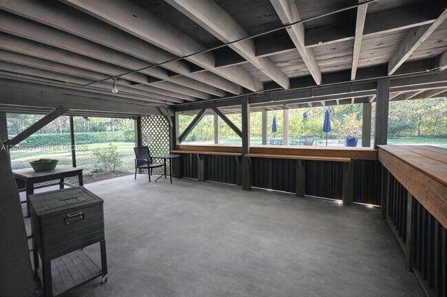 Building Photo - 16932 Calder Dr W