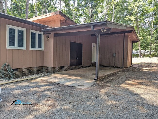 Building Photo - 111 Virginia Dr