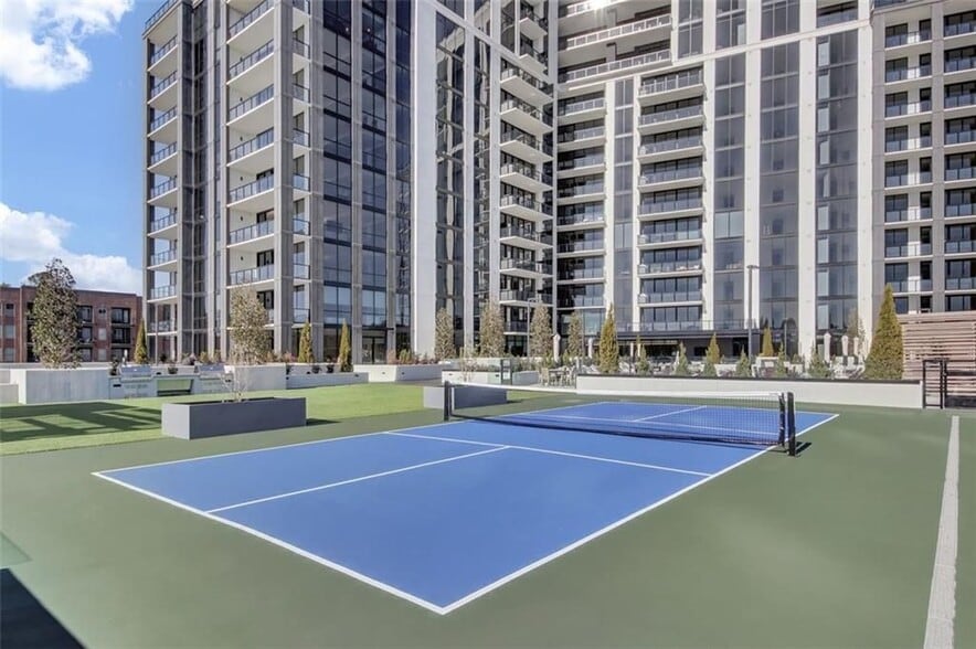 Building Photo - 2425 Peachtree Rd NE