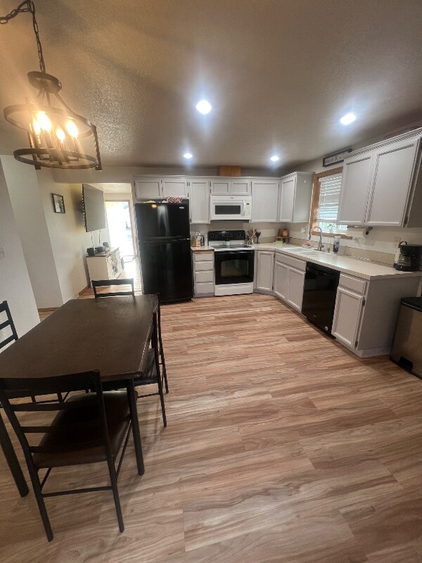 Building Photo - 118 Chickadee Dr