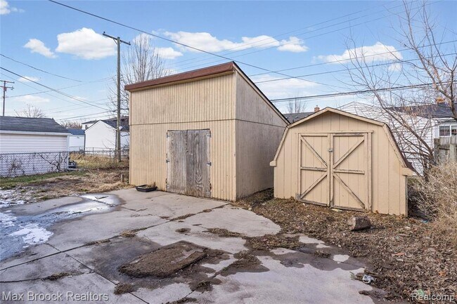 Building Photo - 19217 Birmingham St