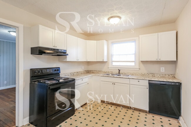 Building Photo - At Last, This Is What You Have Been Searching For!