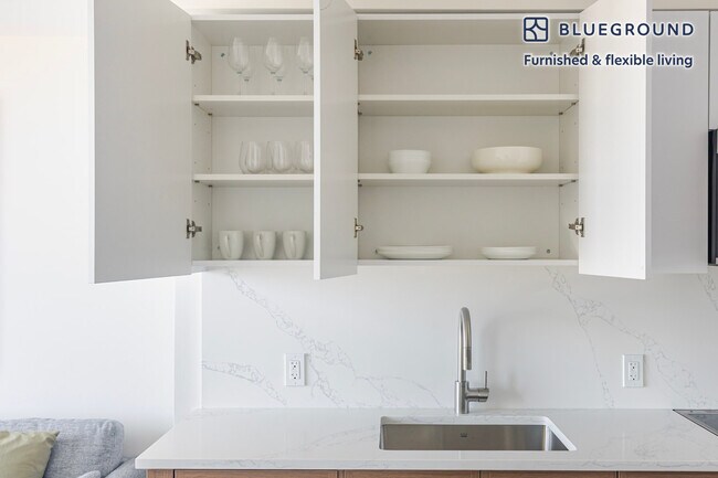 Building Photo - 159 Boerum St