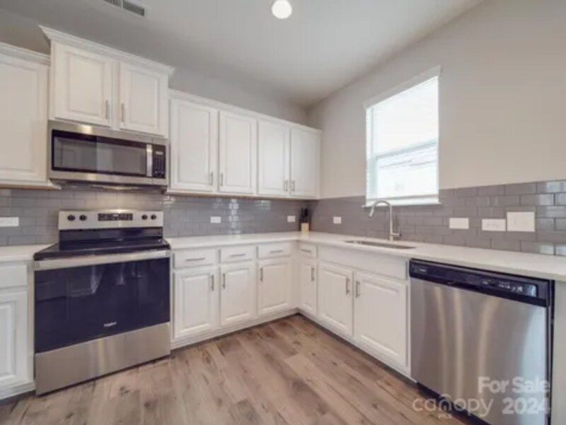Building Photo - 12026 Chesapeake Mallard Dr