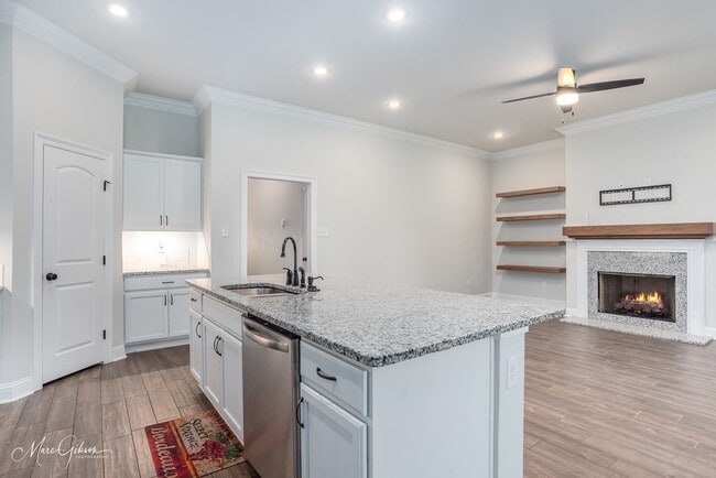 Building Photo - Willow Heights Rental