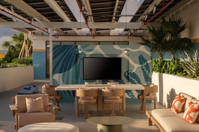 Building Photo - 2200 NW 1st Ave