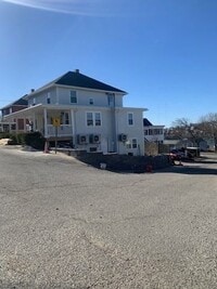 Building Photo - 19 Sagamore Terrace