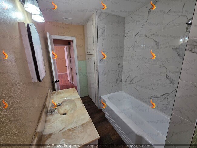 Building Photo - Cute, Clean & Cool! Your 2-Bed Retreat with New HVAC & Huge Backyard