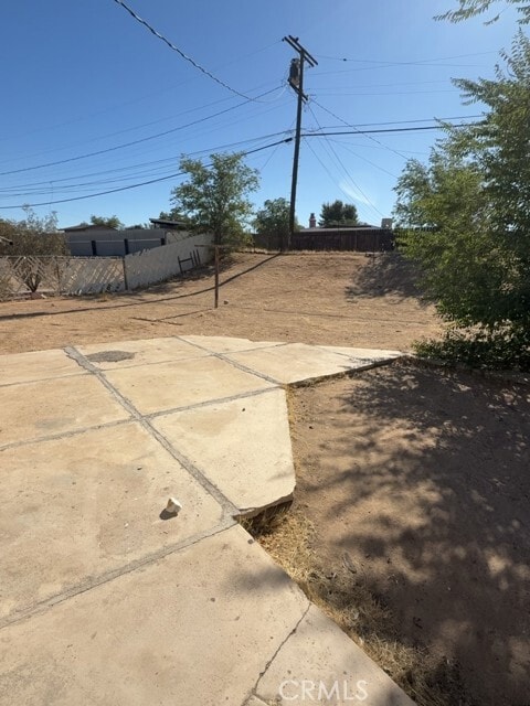 Building Photo - 15221 Redondo Dr