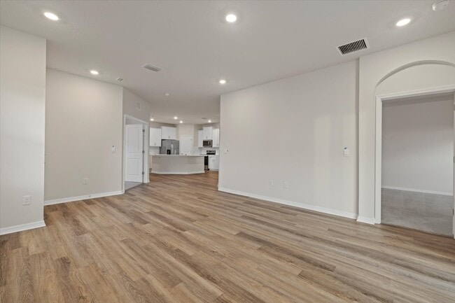 Building Photo - 642 157th Ct E