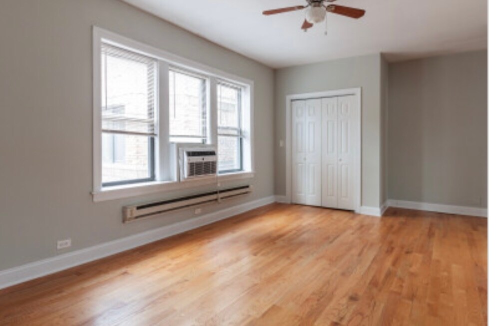 Building Photo - 3723 N Pine Grove Ave