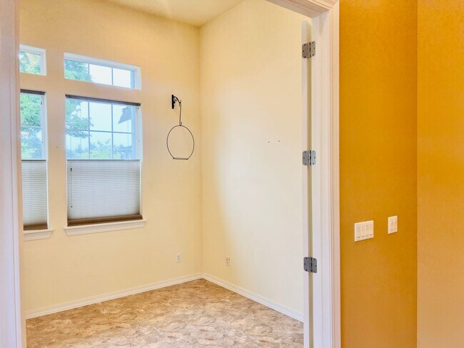 Building Photo - 8333 Camano Loop NE