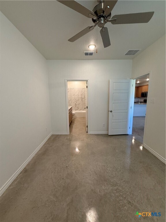 Building Photo - 9200 Prickly Ash Dr