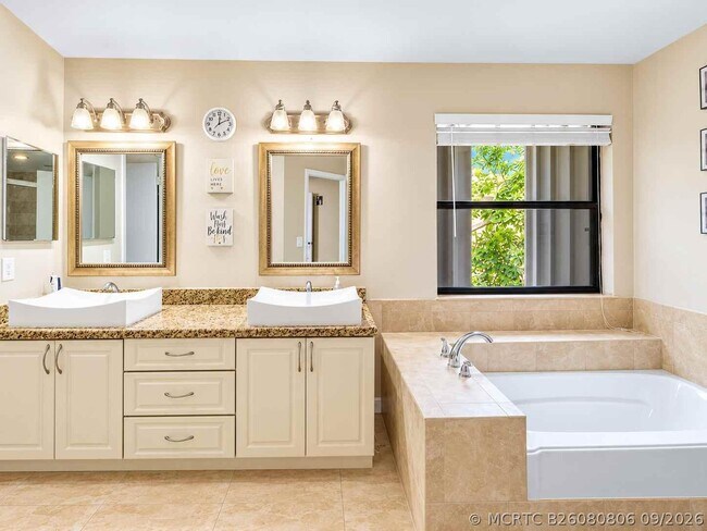 Building Photo - 1431 SW 87th Way