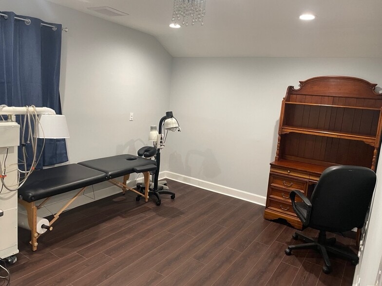 Building Photo - 12904 Georgia Ave