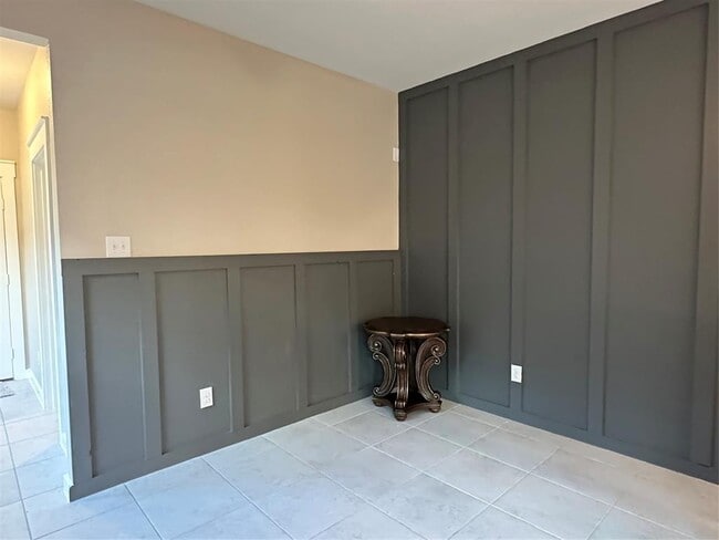 Building Photo - 2629 Bernadino Dr
