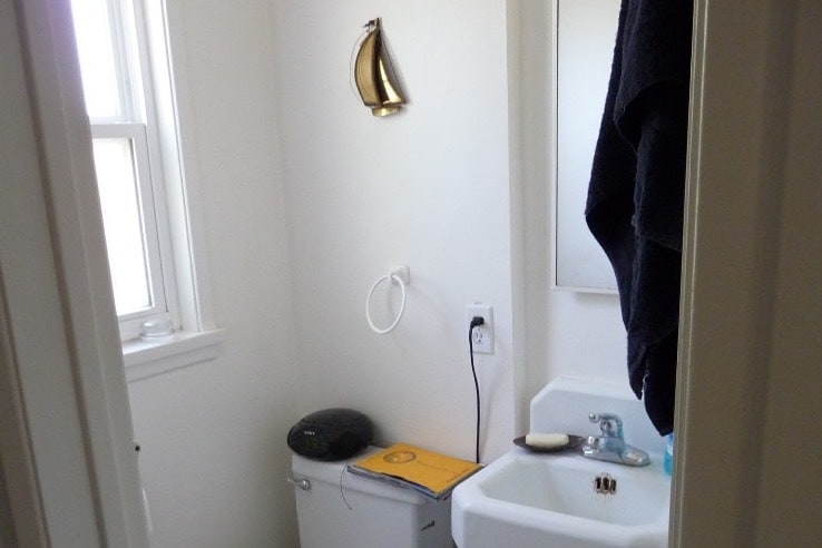 Bathroom with shower. No bathtub - 2301 Oak St