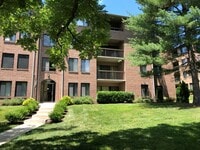 Building Photo - Spacious North Bethesda 3BR with Private Patio & Resort-Style Amenities