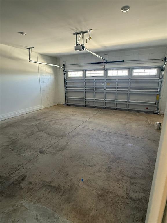Building Photo - 3767 Bergamot Blvd