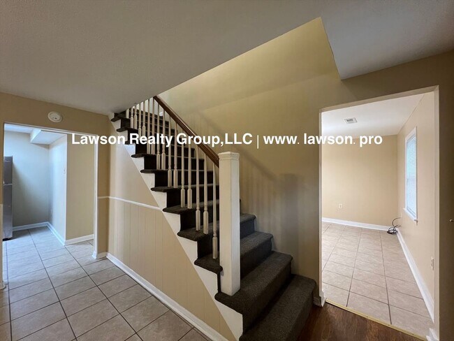 Building Photo - 1022 Niagara Rd