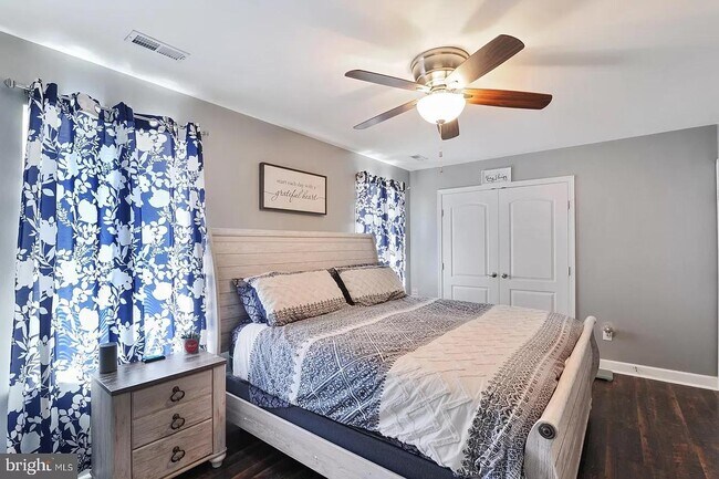 Building Photo - 43 Medal Way