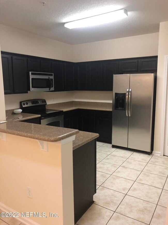Building Photo - 4990 Key Lime Dr