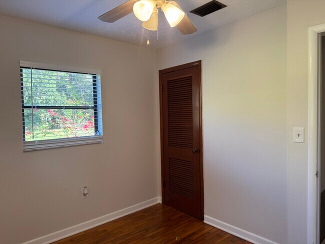 Building Photo - 5900 N Courtenay Pkwy