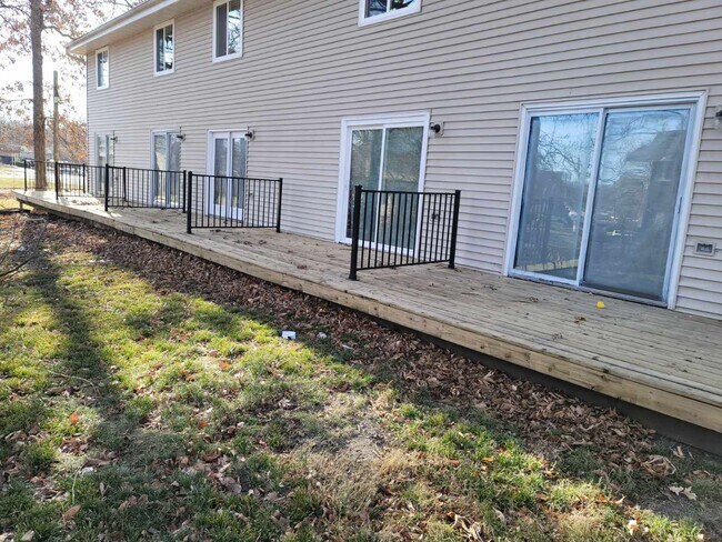 Building Photo - 1241 33rd St