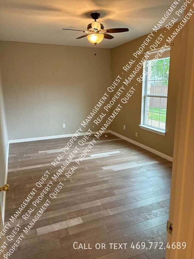 Building Photo - 3731 Edgewood Ct