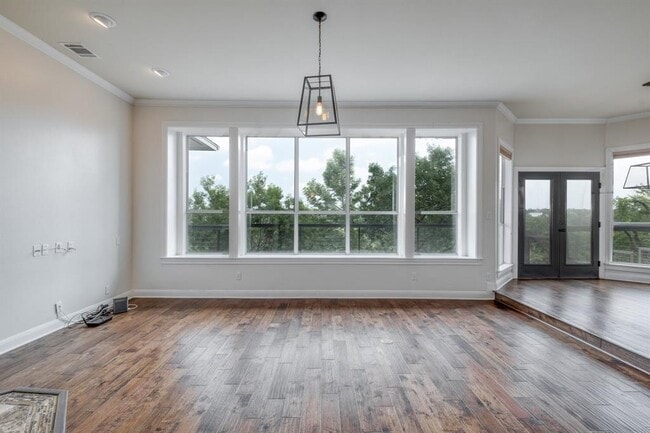 Building Photo - 9215 Spicebrush Dr