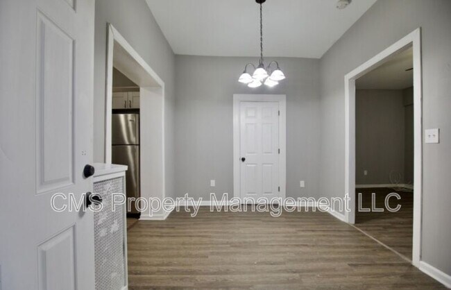 Building Photo - 374 E Westfield Ave