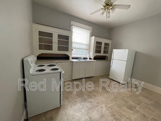 Building Photo - 1450 Peabody Ave